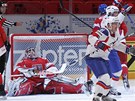 KAPITULOVAL. Brank�� Jakub Kov�� byl bezmocn� proti spr�ce st�el v oslaben�.