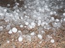 Přívalový déšť a kroupy ničily lidem v Chlumci nad Cidlinou a okolí zahrádky. Přívalový déšť a kroupy ničily lidem v Chlumci nad Cidlinou a okolí zahrádky.