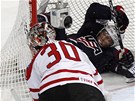 HR�� M�STO PUKU. V br�n�, kterou st�e�il kanadsk� g�lman Cam Ward, skon�il