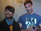 Vla�ka Erbov� a Petr Koukal na k�tu debutov� desky zp�v�ka Norberta Peticzk�ho. 