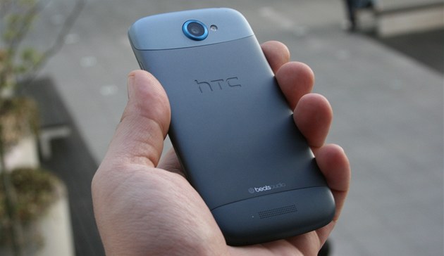 One S nen� nejv�t��m HTC, nejlep��m ale mo�n� ano
