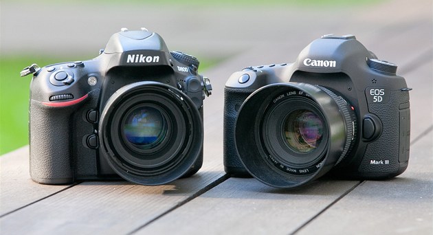 Test fotoaparátů Nikon D800 a Canon 5D Mark III. (8. května 2012, Praha) Test fotoaparátů Nikon D800 a Canon 5D Mark III. (8. května 2012, Praha)
