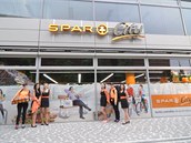 Rychl� n�kupy, �erstv� potraviny. SPAR otev�el koncept prodejen SPAR City