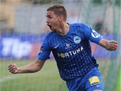 LIBERECKÁ RADOST. Liberecký fotbalista Vojtěch Hadaščok se raduje ze...