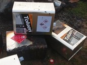 Hasi�i likvidovali na poli u Kace�ova po��r kanystr�, na n�kter�ch bylo