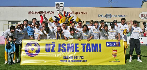 UŽ JSME TAM. Hráči Jihlavy vyhráli v 29. kole druhé ligy 3:0 nad Třincem, čímž UŽ JSME TAM. Hráči Jihlavy vyhráli v 29. kole druhé ligy 3:0 nad Třincem, čímž