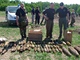 Hleda� kov� objevil v�ce ne� 500 kus� sto gramov� n�lo�ky tritolov�, dv� kompletn� panc��ov� p�sti, jednu hlavici a dal�� munici. (Ilustra�n� sn�mek)