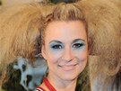V extravagantn�m l��en� nebyla Monika Mare�ov� skoro poznat.