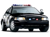 Ford Crown Victoria v policejn� uniform�