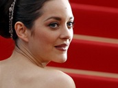 Cannes 2012 - here�ka Marion Cottilardov� na �erven�m koberci
