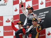 NA RAMENOU. Nejlep�� trojice Velk� ceny �pan�lska F1 (zleva): Fernando ALonso,