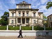 Bytové družstvo Mír v centru Teplic koupilo historicky cennou vilu, přestavuje