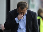 ZAMRAČENÝ KOUČ. Pavel Vrba fotbalisty Plzně k druhému titulu za sebou nedovedl.