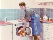 První pln� automatizovaná pra�ka Lavamat se za�ala vyráb�t v roce 1958.