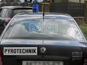 Starou trhavinu zabetonovanou v jezu musel uvolnit policejn� pyrotechnik celkem dev�ti ��zen�mi explozemi. Ilustra�n� sn�mek