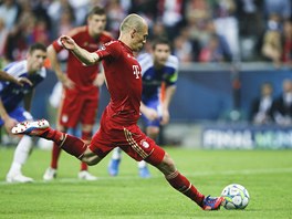 Arjen Robben z Bayernu neprom�nil penaltu ve fin�le fotbalov� Ligy mistr� proti