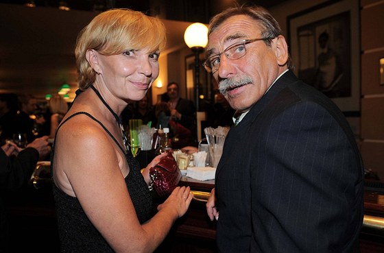 Hana Kousalov� a Pavel Zedn��ek