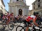 ULICEMI TREVISA. Cyklist� na startu 19. etapy Giro d�Italia.