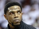 Udonis Haslem z Miami Heat naslouch� st�tn� hymn�.