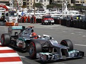 Michaels Schumacher s mercedesem v kvalifikaci na Velkou cenu Monaka.