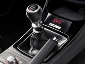 Auto�kola: Um�te spr�vn� �adit?
