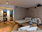 Relaxační prostor v suterénu Relaxační prostor v suterénu