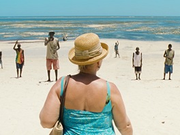 Z filmu Paradies: Liebe (Ráj: Láska) režiséra Ulricha Seidla Z filmu Paradies: Liebe (Ráj: Láska) režiséra Ulricha Seidla