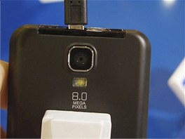 ZTE Nova 4 V8000