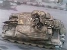 Tank syrsk� arm�dy v ulic�ch Dama�ku (30. kv�tna 2012)
