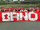 Fanou�ci Brna se se�li u trosek fotbalov�ho stadionu Zbrojovky, kdy� slavili