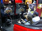 E3 2012 - Chybí p�ední sedadla a místo volantu tablet. Kdy� se to ale zabalí do