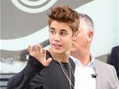 Justin Bieber v Pa�í�i (31. kv�tna 2012)