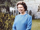 Královna Alžběta II. během oslav svých 50. narozenin (Windsor, duben 1976) Královna Alžběta II. během oslav svých 50. narozenin (Windsor, duben 1976)