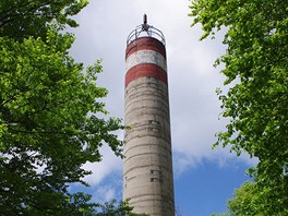 Geodetická měřičská věž na nejvyšším vrcholu Csóványos (938 m) Geodetická měřičská věž na nejvyšším vrcholu Csóványos (938 m)