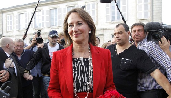 B�val� prezidentsk� kandid�tka S�golene Royalov� se do parlamentu z�ejm�