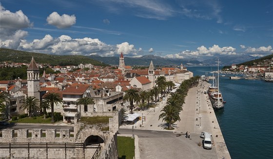 Maličký Trogir je kulisa pro historický film, k níž nemusíte nic přistavovat. Maličký Trogir je kulisa pro historický film, k níž nemusíte nic přistavovat.