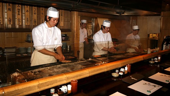 V Japonsku se spropitn� z�sadn� ned�v�. Je to neslu�n� a nezdvo�il�.