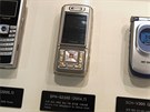 Muzeum Samsung - SPH-S2300, prvn� fotomobil s 3Mpx rozli�en�m a trojn�sobn�m
