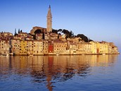 Rovinj, velmi kvalitní reprezentant Istrie. Barvami připomíná Benátky. Rovinj, velmi kvalitní reprezentant Istrie. Barvami připomíná Benátky.