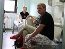 �e�tí turisté v nemocnici v chorvatské Gospi�i po nehod� autobusu, p�i ní�...