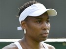 ZKLAM�N�. Venus Williamsov� vypadla  ve Wimbledonu u� v prvn�m kole.