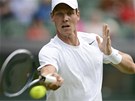 FORHEND. Tom� Berdych v utk�n� proti Ernestsu Gulbisovi v prvn�m kole
