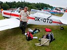 Piloti z Historické letky R�S se vydali uctít památku �eskoslovenských pilot�...