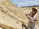 Srb�t� paleontologov� odkr�vaj� dal�� mamut� poz�statky (27. kv�tna 2012)