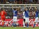 KONEC. Ital�tí fotbalisté se radují z vít�zství 2:1 nad N�meckem v semifinále