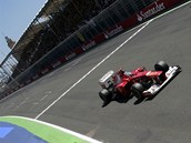 C�LOV� �ACHOVNICE. Fernando Alonso se na dom�c�m okruhu ve Valencii stal