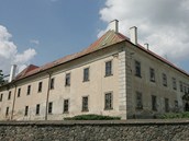 Zch�tral� z�mek v Rokytnici v Orlick�ch hor�ch. 