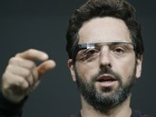 Sergey Brin, spoluzakladatel Google, p�edv�d� Google Glass na I/O konferenci