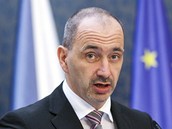 Ministři schválili balík zákonů počítající se zvýšením DPH i daní z příjmu. TK Ministři schválili balík zákonů počítající se zvýšením DPH i daní z příjmu. TK