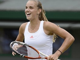 NIZOZEMSK� RADOST. Arantxa Rusov� slav� wimbledonsk� v�t�zstv� nad Samanthou